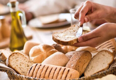 Продукты, которые могут вредить мозгу: что стоит исключить из рациона
